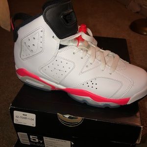 Air Jordan 6 Retro BG